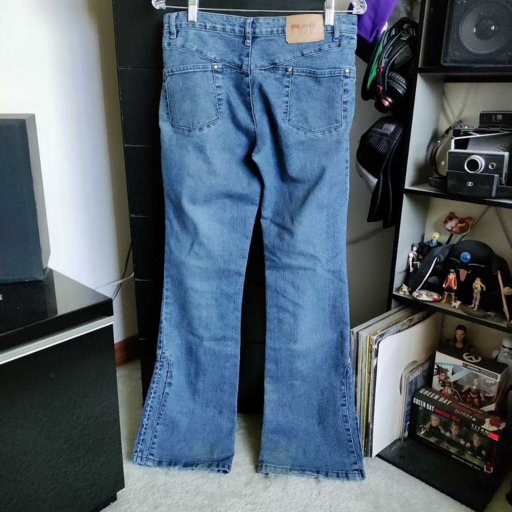 Up Rise flared jeans - Picture 2 of 4